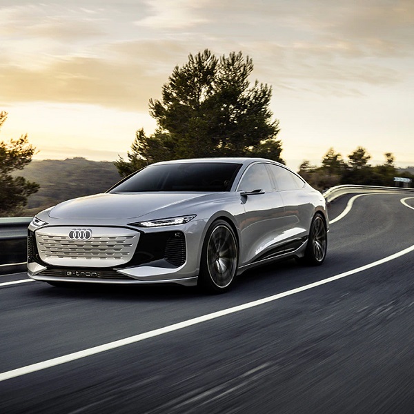 Audi A6 e-tron concept entre Namur et Charleroi